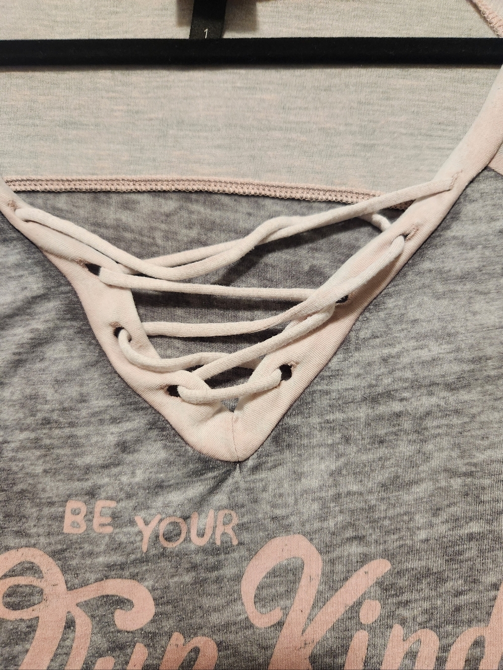Torrid Shirt Women Size 1 Gray And Light Pink Lace Plus Size - Picture 3 of 11